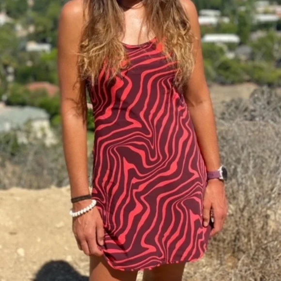 Outdoor Voices Poppy Swirl Athletic Dress - Picture 4 of 16